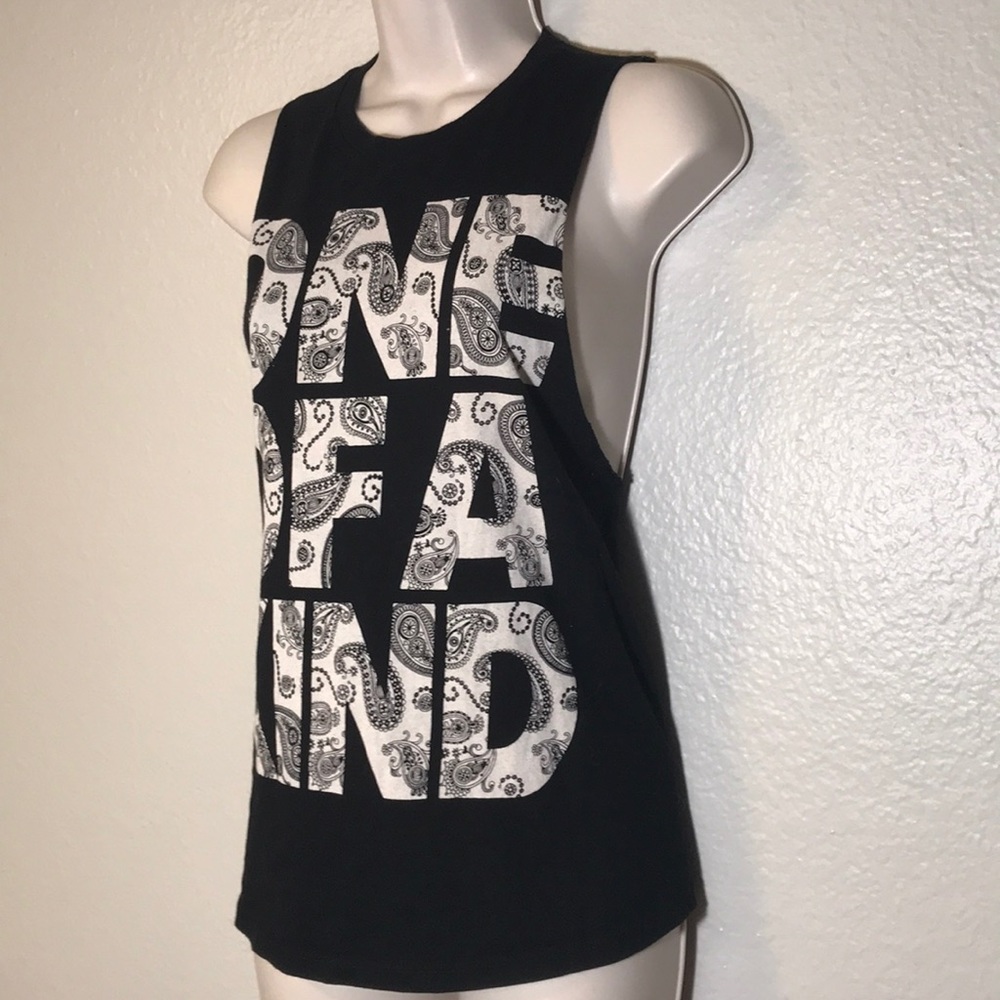 Forever 21 one of a kind paisley printed tank top Small♥️ - Picture 2 of 5